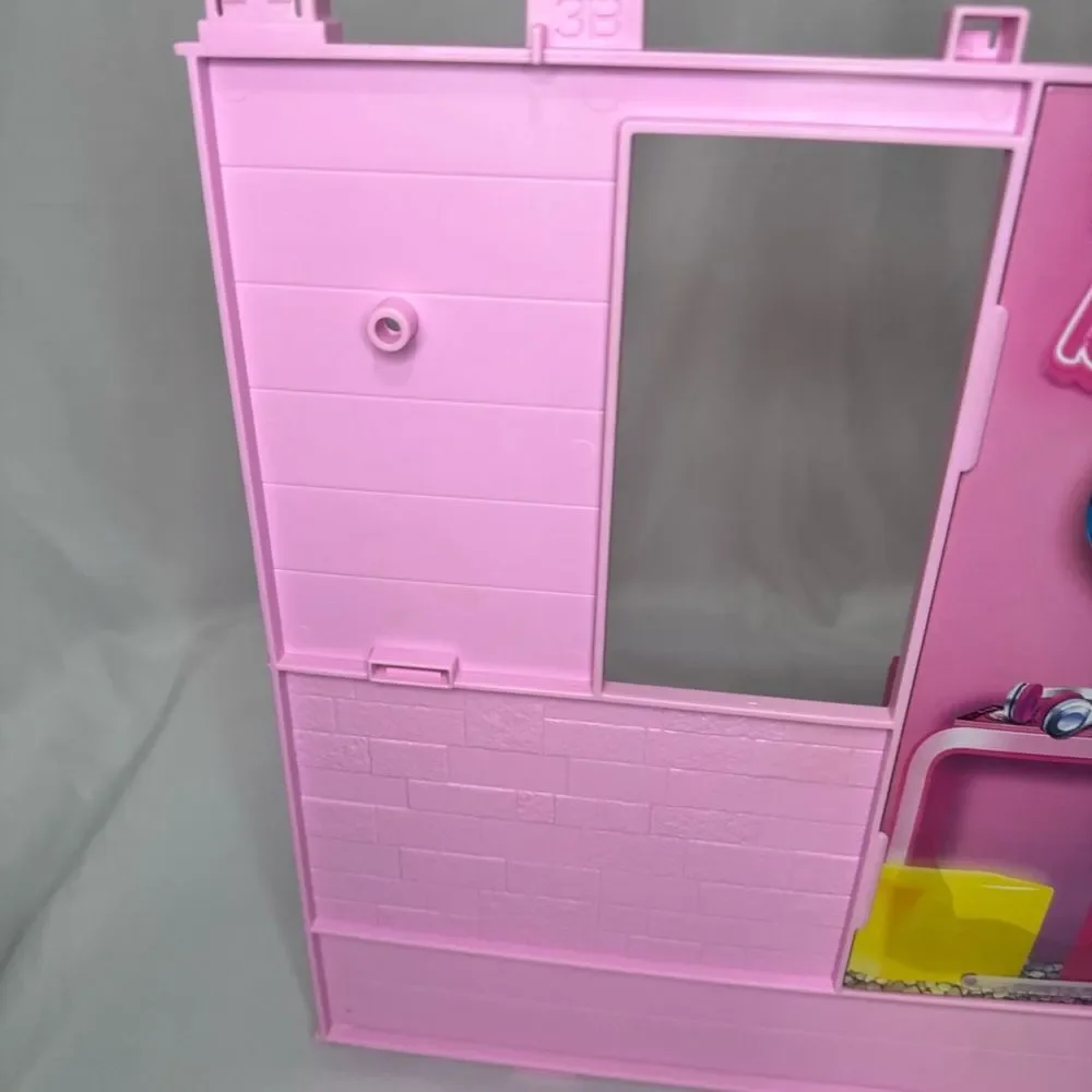 Barbie 2023 dreamhouse